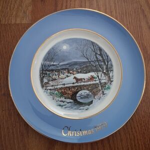 Avon Blue and Gold Christmas Plate